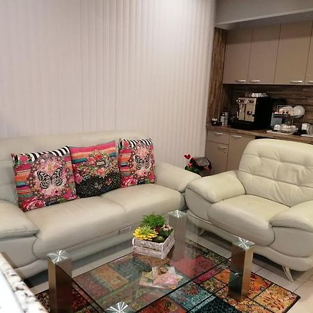 Astoria Aparthotel Χισάρια Εξωτερικό φωτογραφία
